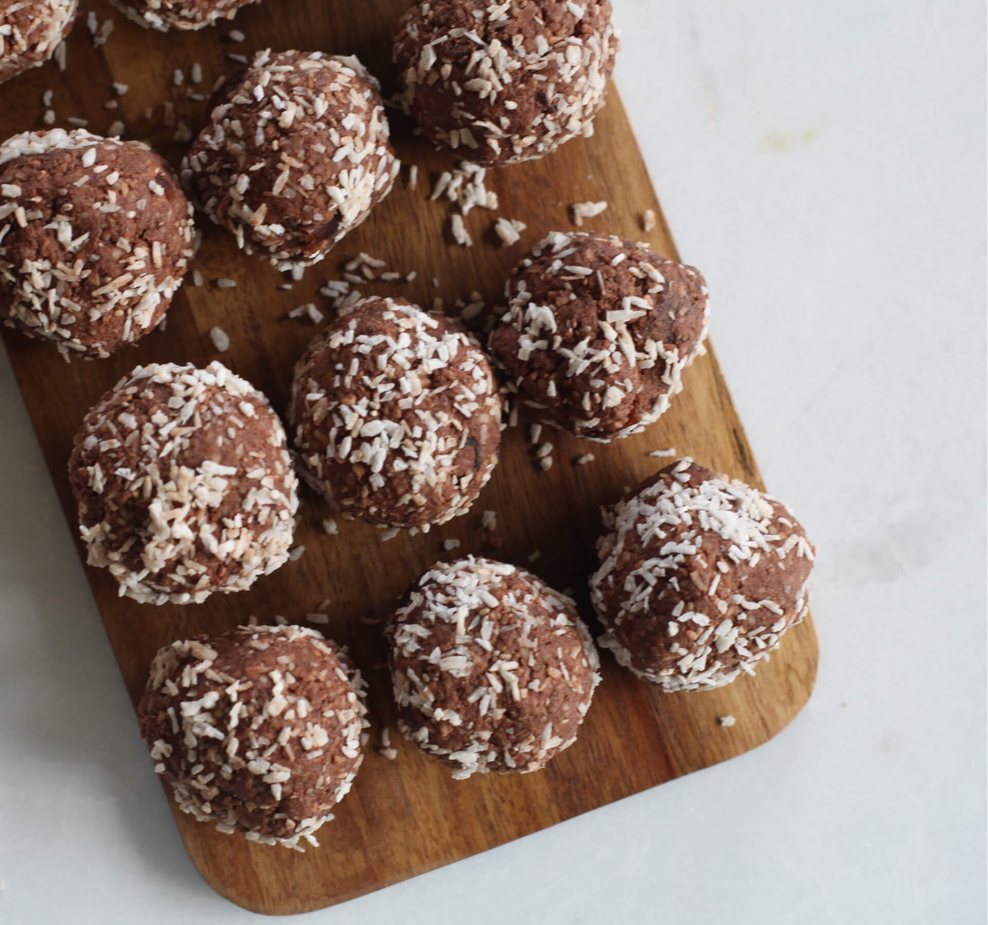 No Bake Chocolate Viktual+ Protein Bliss Balls